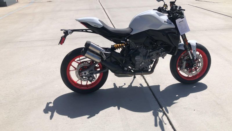 New 2027 Ducati MONSTER PLUS Image 8