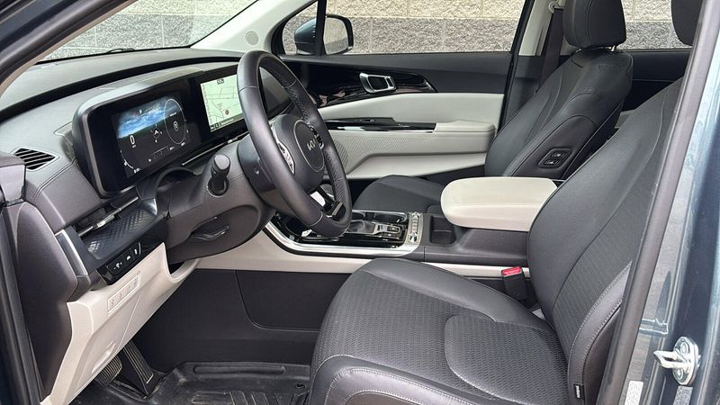 2024 Kia Carnival MPV SX PrestigeImage 7