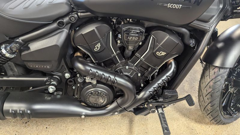 2025 Indian Motorcycle INDIAN SPORT SCOUT LIMITED BLACK SMOKEImage 10