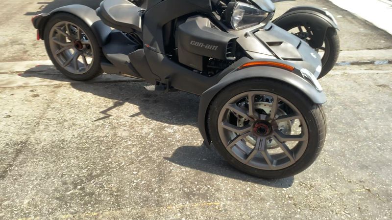2023 Can-Am F1PC  in a BLACK/ CUSTOM exterior color. Del Amo Motorsports of Long Beach (562) 362-3160 delamomotorsports.com 
