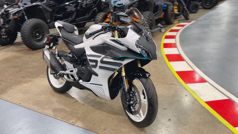 New 2026 CFMOTO 450SS Image 6