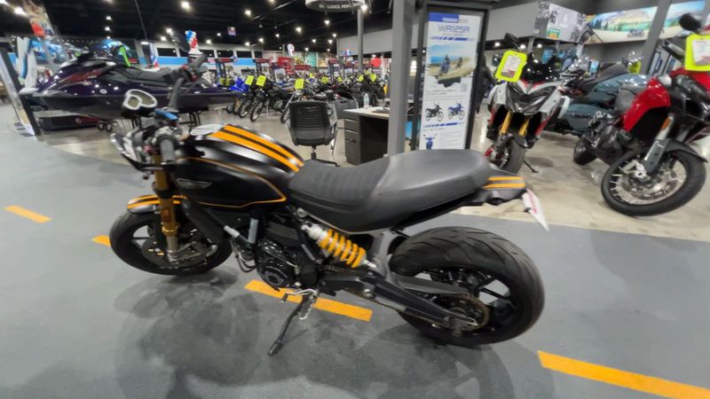 Used 2018 Ducati SCRAMBLER 1100 Image 6