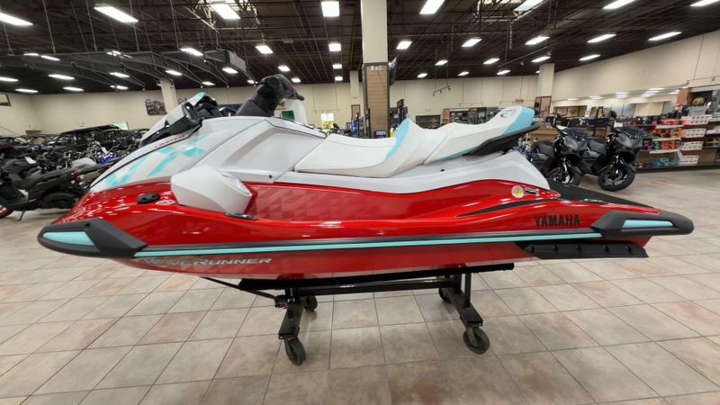 New 2025 Yamaha VX LIMITED Image 6