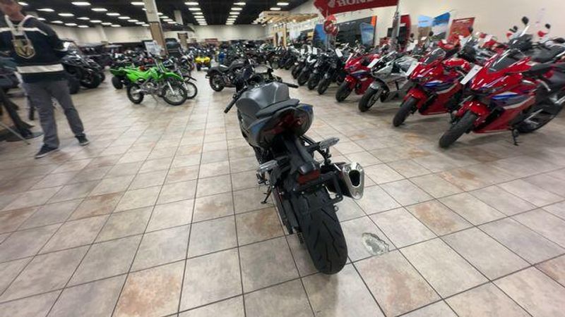 New 2026 Kawasaki NINJA ZX-6R ABS Image 3