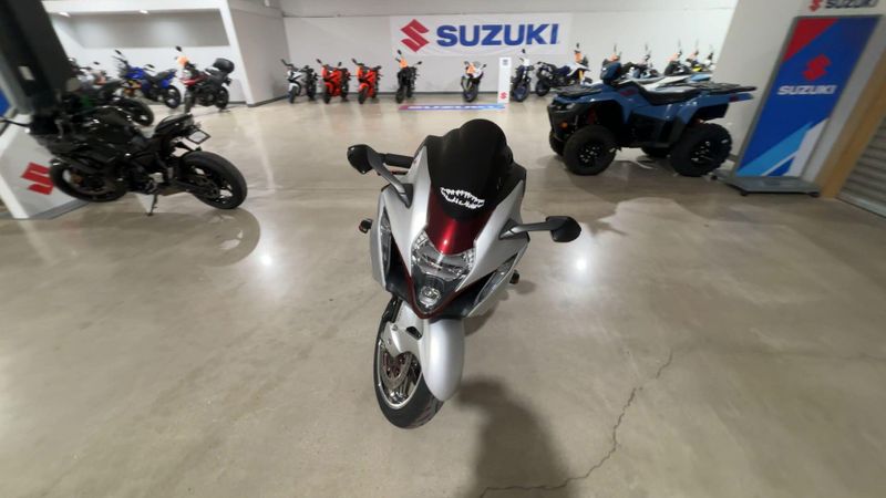Used 2022 Suzuki HAYABUSA CA Image 2