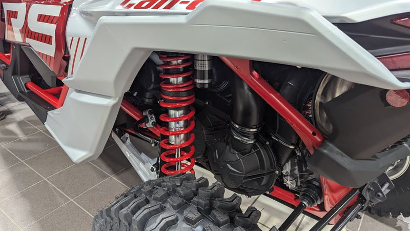 2025 Can-Am MAVERICK MAX XRS 72 TURBO RR FIERY RED AND HYPER SILVERImage 19