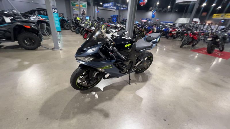 Used 2023 Kawasaki NINJA ZX-6R ABS Image 4