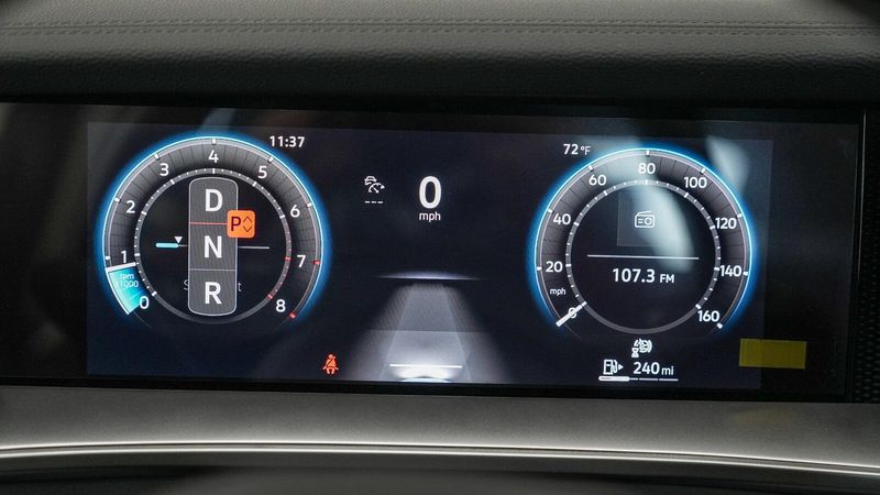New 2025 Volkswagen Tiguan 2.0T SEImage 23