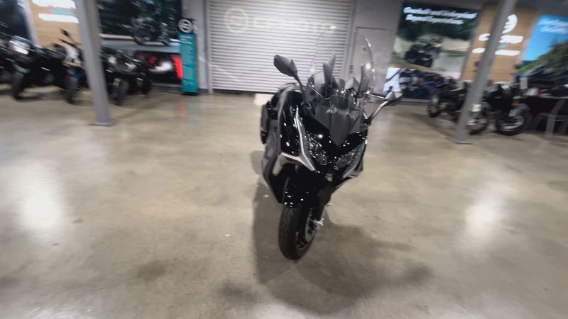 New 2026 Kymco AK 550I PREMIUM Image 3