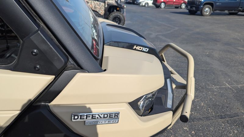 2025 CAN-AM DEFENDER MAX LIMITED CAB HD10 DESERT TAN AND STEALTH BLACK in a DESERT TAN AND STEALTH BLACK exterior color. Family PowerSports (877) 886-1997 familypowersports.com 