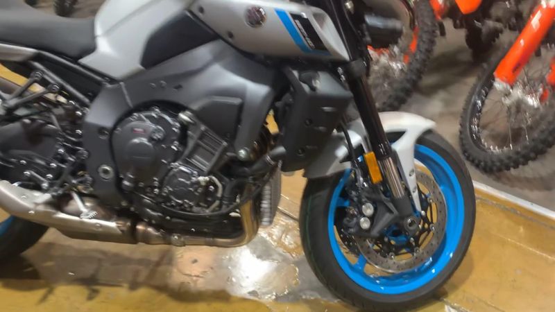 New 2025 Yamaha MT-10 Image 7