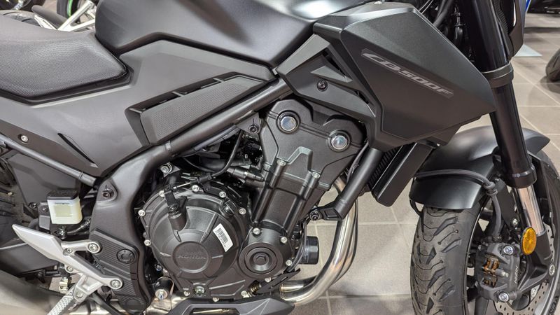 2025 Honda CB500F ABS MATTE BLACK METALLICImage 8