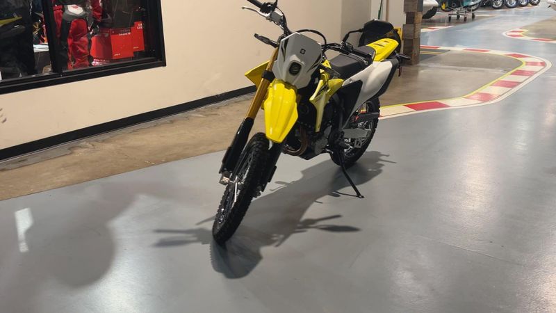 2025 Suzuki DR-Z4S Image 3