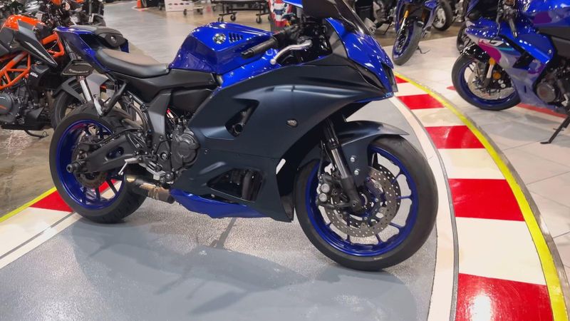 Used 2023 Yamaha YZF-R7 Image 6