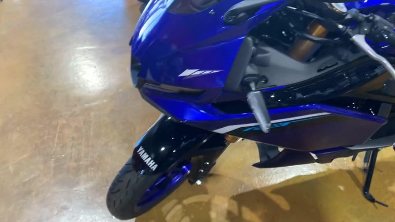 New 2025 Yamaha YZF-R3 ABS Image 4