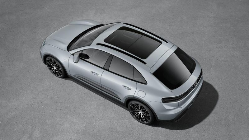 2024 Porsche Macan Electric 4Image 4