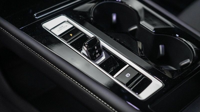 New 2025 Volkswagen Atlas 2.0T SE w/TechnologyImage 20
