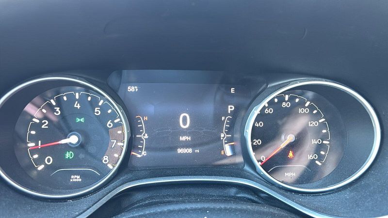 Used 2018 Jeep Compass LatitudeImage 11