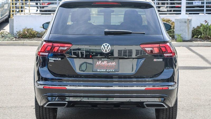 2019 Volkswagen Tiguan 2.0T SEL Premium R-LineImage 4