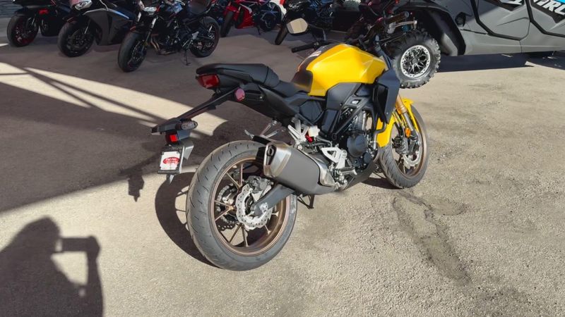 New 2025 Honda CB300R ABS Image 8