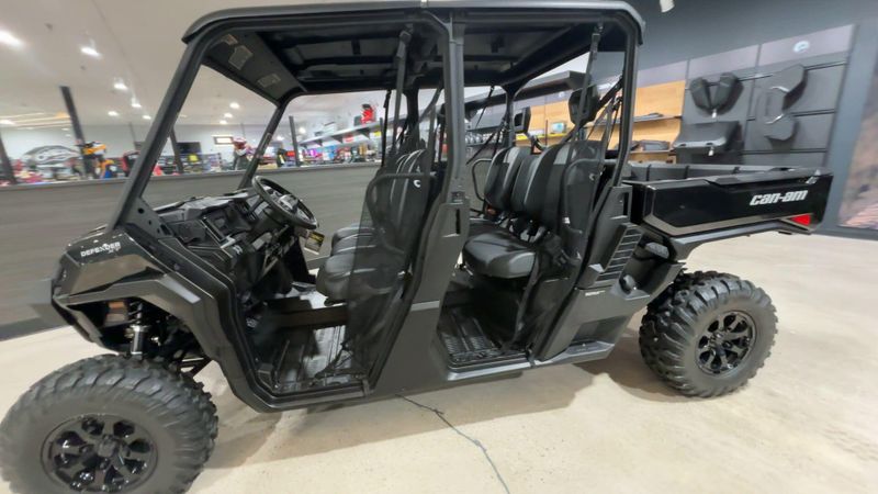 New 2026 Can-Am DEFENDER MAX XT HD11 WITH 10.25 IN. INFOTAINMENT Image 8
