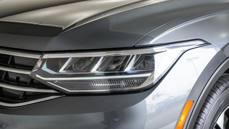 2024 Volkswagen Tiguan 2.0T SImage 8