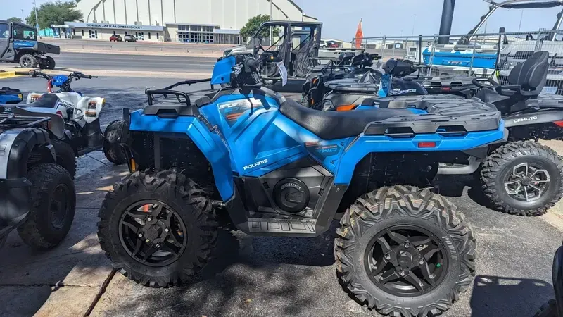 2024 Polaris SPORTSMAN 570 TRAIL ELECTRIC BLUEImage 3