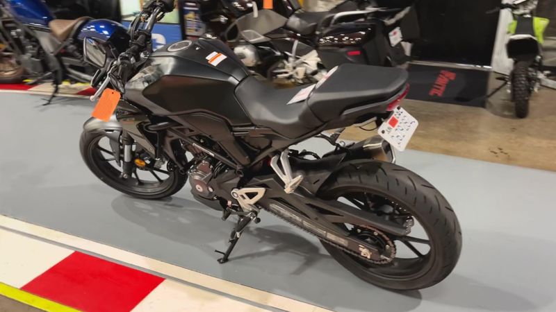 Used 2025 Honda CB300R ABS Image 2