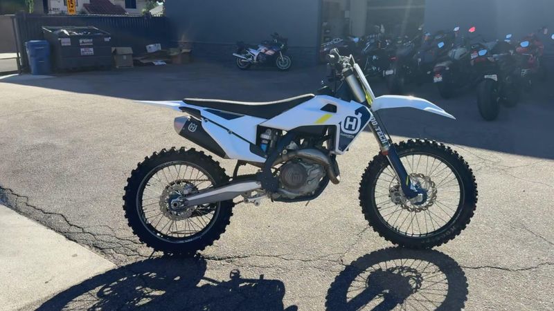 Used 2022 Husqvarna FC450 Image 9