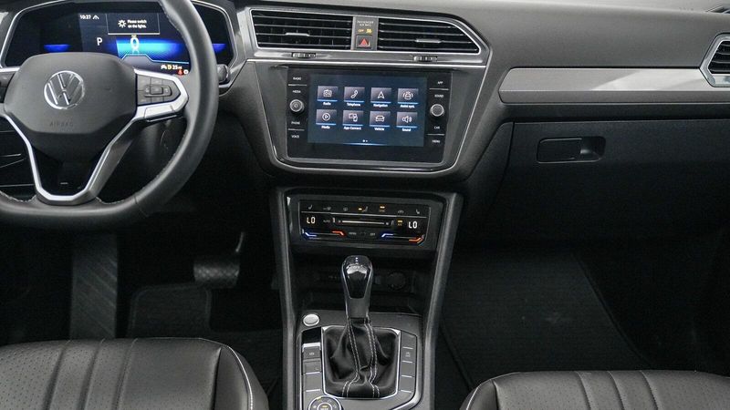 2022 Volkswagen Tiguan 2.0T SEImage 13