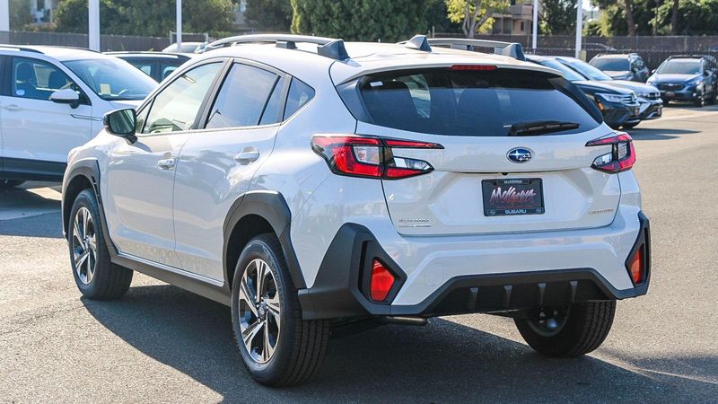 2024 Subaru Crosstrek PremiumImage 2