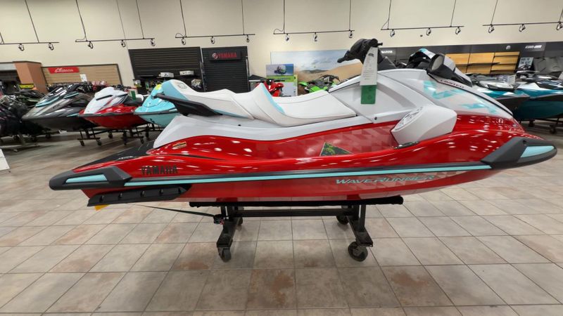 New 2025 Yamaha VX LIMITED Image 2