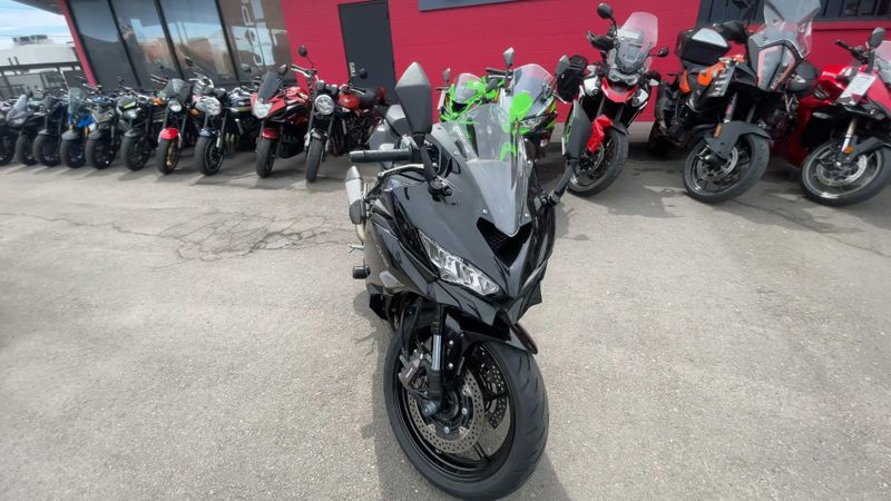 Used 2024 Kawasaki NINJA ZX-4RR Image 6