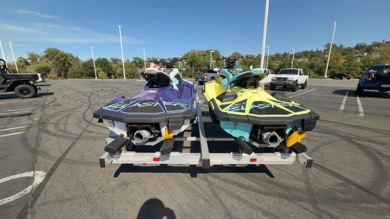 New 2023 Sea-Doo MOVE II AL Image 8