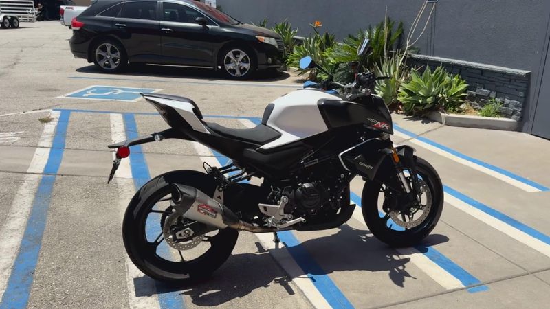 Used 2025 CFMOTO 450NK Image 9