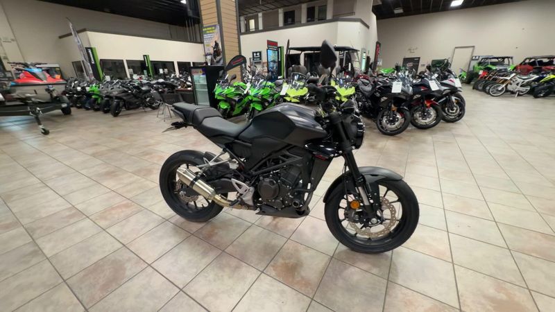 Used 2023 Honda CB300R ABS Image 2