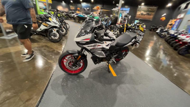 New 2027 Suzuki SV-7GX Image 4