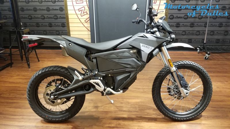 2023 Zero FX  in a Black-Grey exterior color. Motorcycles of Dulles 571.934.4450 motorcyclesofdulles.com 