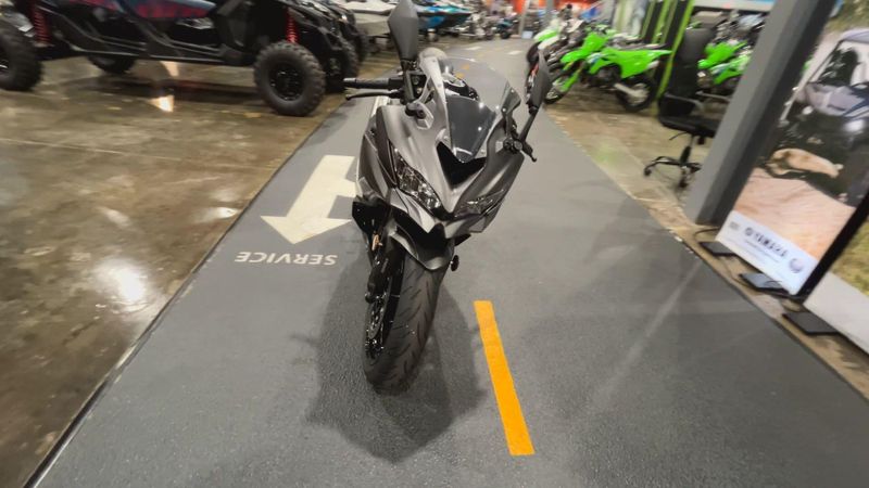New 2026 Kawasaki NINJA ZX-4RR ABS Image 3