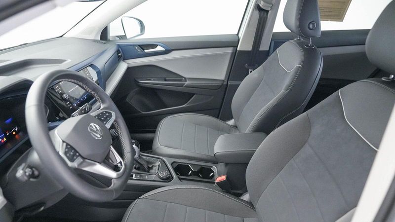 2024 Volkswagen Taos 1.5T SEImage 17