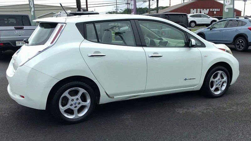 Used 2012 Nissan LEAF SL with VIN JN1AZ0CP1CT023344 for sale in Hilo, HI