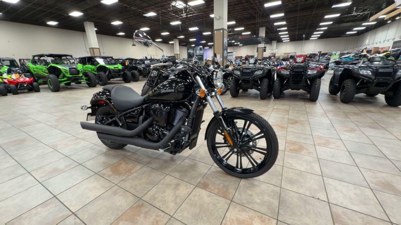 New 2026 Kawasaki VULCAN 900 CUSTOM Image 2