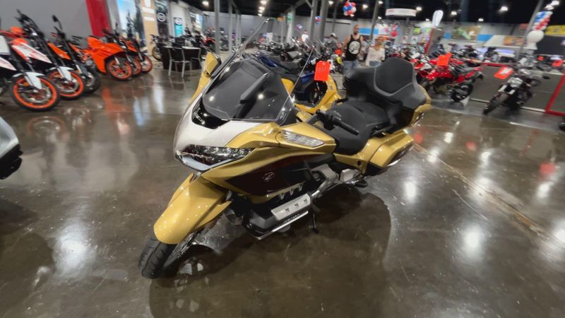 2025 Honda GOLDWING TOUR DCT Image 4