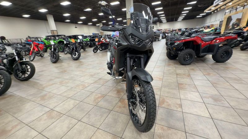 New 2026 Honda AFRICA TWIN DCT Image 3