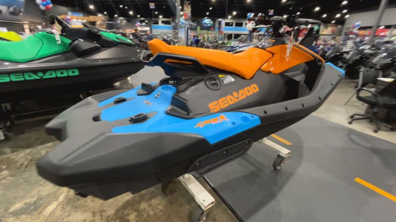New 2026 Sea-Doo SPARK FOR 3 90 TRIXX (SOUND SYSTEM) Image 4