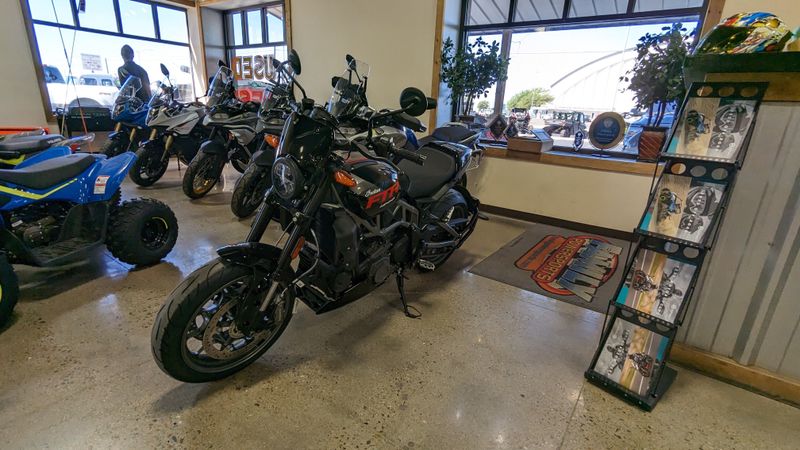 2023 INDIAN MOTORCYCLE FTR SPORT BLACK METALLIC 49ST in a BLACK exterior color. Family PowerSports (877) 886-1997 familypowersports.com 