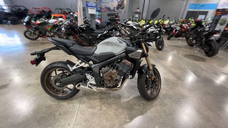 Used 2024 Honda CB650R Image 9