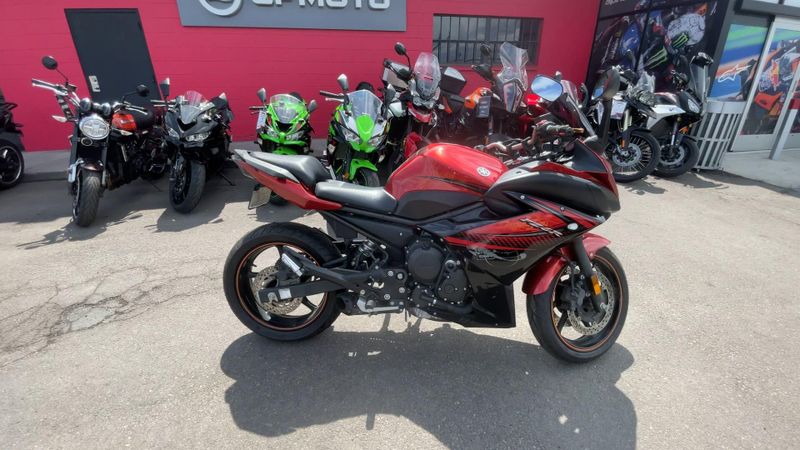 Used 2011 Yamaha FZ6R CA Image 2