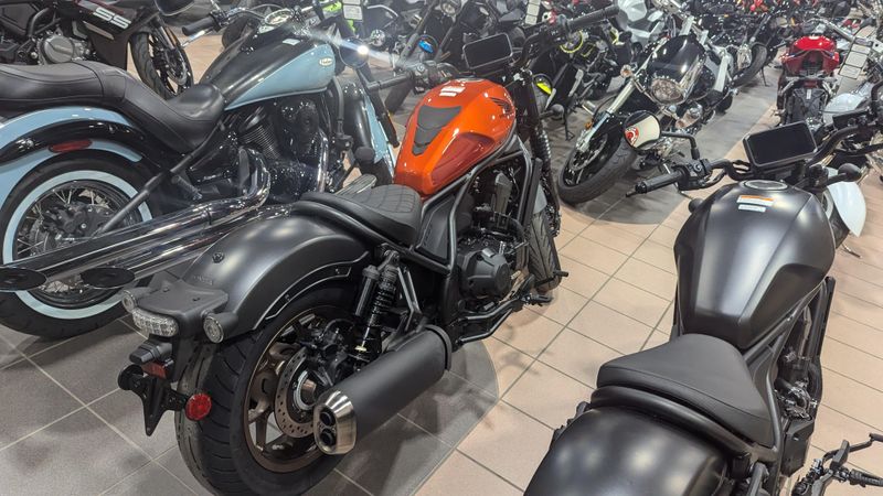 2025 Honda REBEL 1100 DCT SE FLARE ORANGE METALLICImage 7