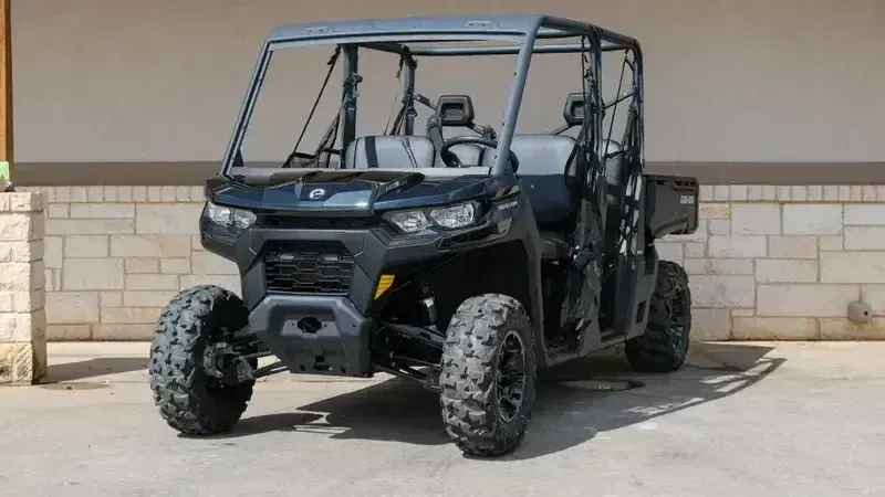2025 Can-Am DEFENDER MAX DPS HD9 STEALTH BLACK Image 2
